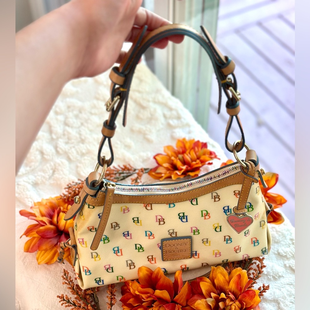 Dooney & Bourke Vintage Bag Y2K Cream Rainbow Signature Satchel Buckle Leather